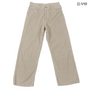 Levi's Beige Cropped Pants